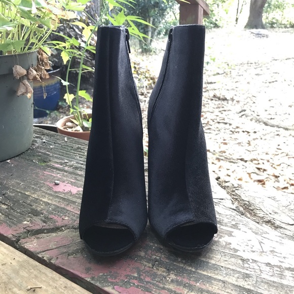 🚫SOLD🚫 - Picture 2 of 4